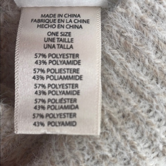 Akamai + Kin Cream Sweater Poncho Pointelle Cable Knit Design and Relaxed Fit OS - Picture 7 of 17